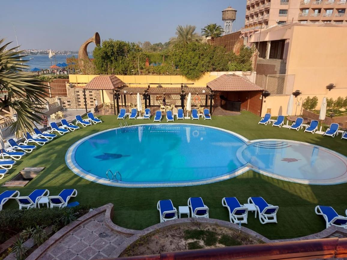 Lotus 4* Luxor